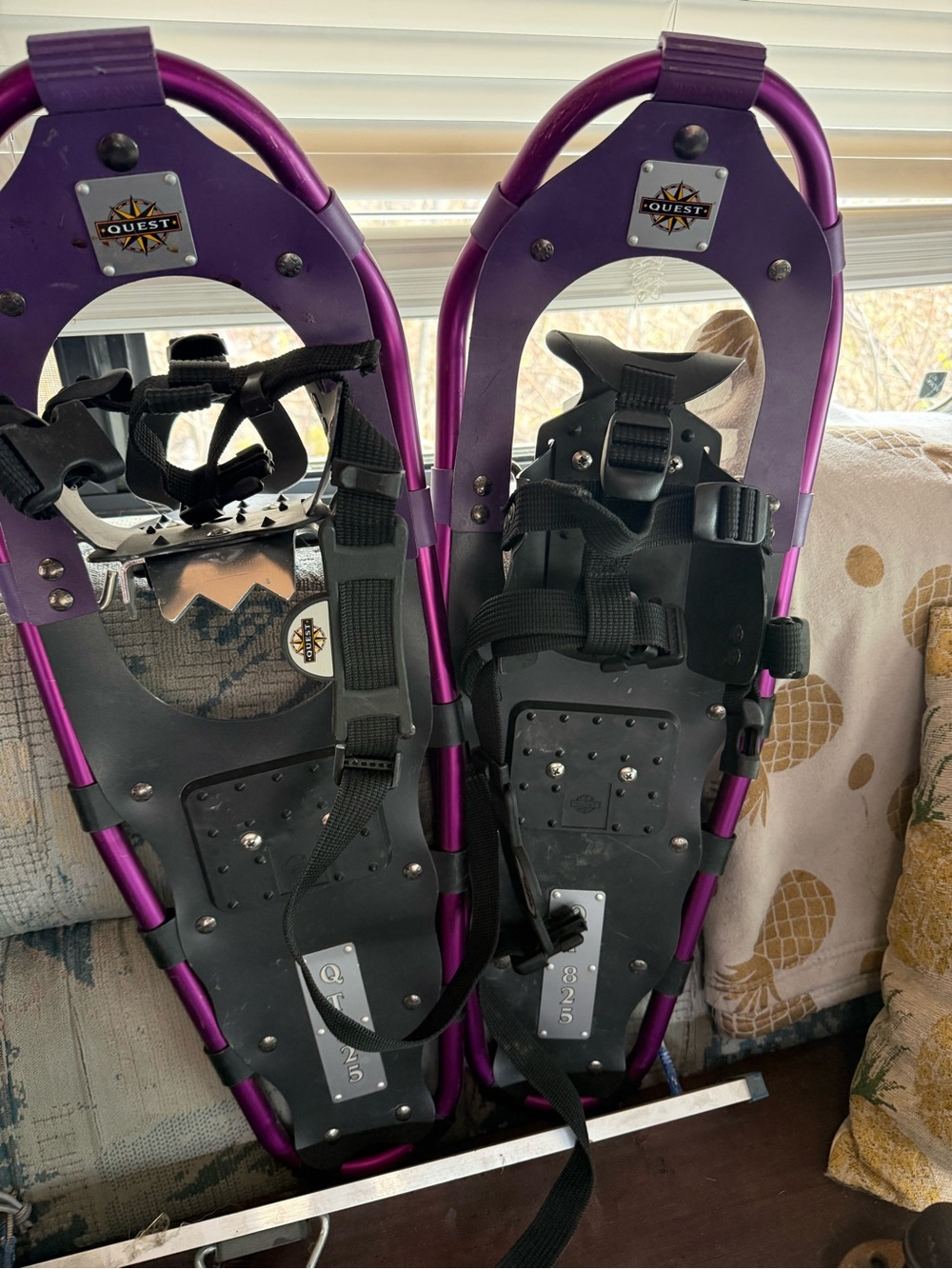 Quest Women's Purple Winter Snowshoe Boots - Secure Strap Fit
